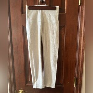 Lululemon Size 4 Cream and White Swirl and Flower Design Luon Leggings